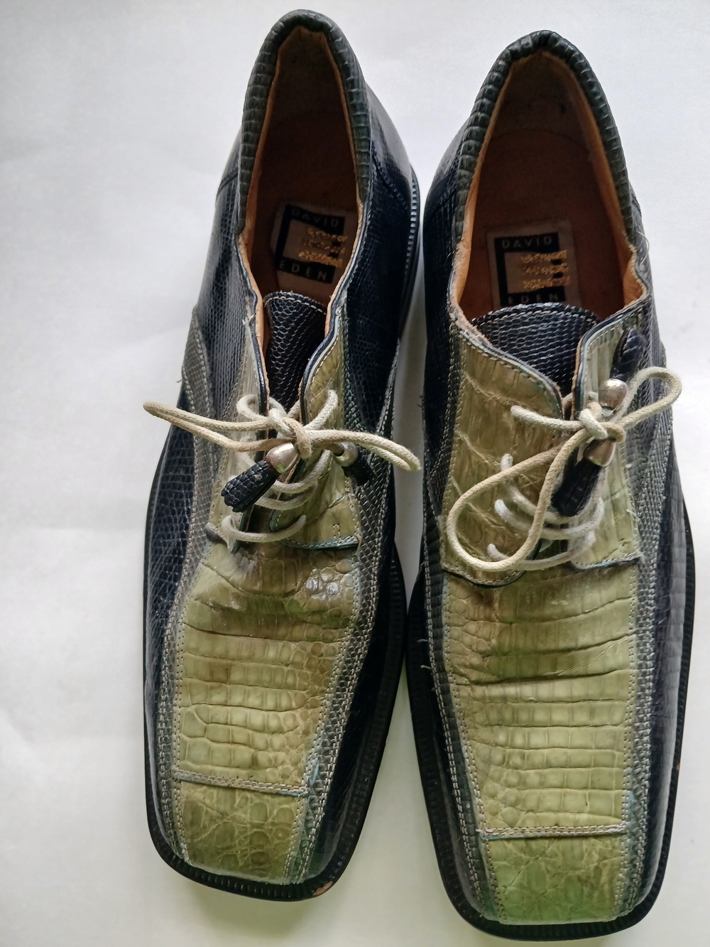 David Eden Men's Size 9.5 Green and Black Croc-Lizard Embossed Derby Shoes